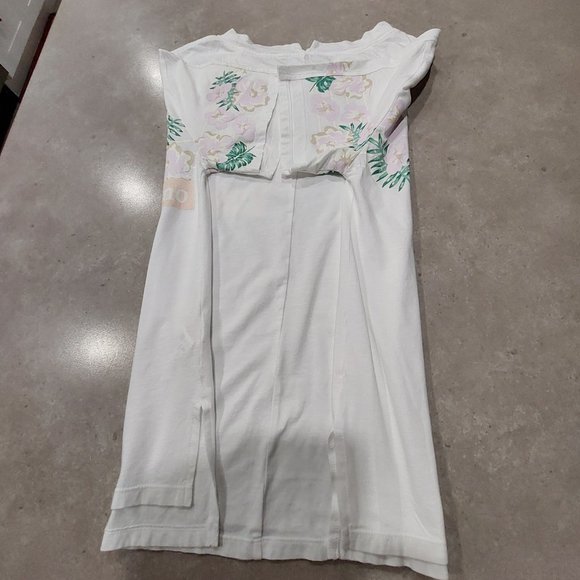 CC COLLECT Women's 100% Cotton White Short Sleeves w/Floral Print Tee - Medium - Picture 2 of 13
